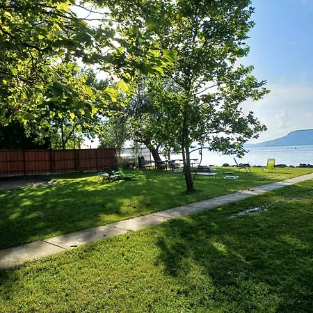 Bella's Lakeside 아파트 *