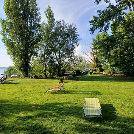 Bella's Lakeside 아파트 *